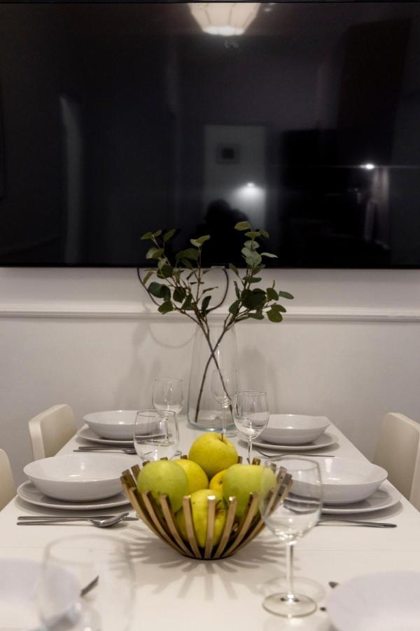 Central Grand Apartment With 5Bedrm 2Bathroom บูดาเปสต์ ภายนอก รูปภาพ