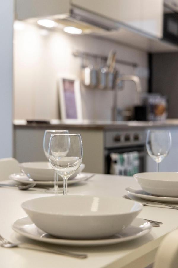 Central Grand Apartment With 5Bedrm 2Bathroom บูดาเปสต์ ภายนอก รูปภาพ
